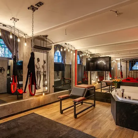 Apartment Royal Hot Jucuzzi Lviv