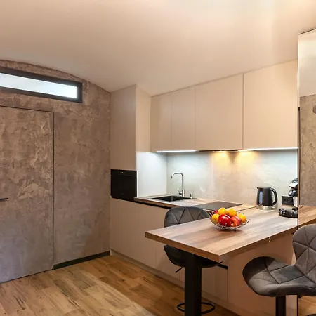 Royal Hot Jucuzzi Apartment *