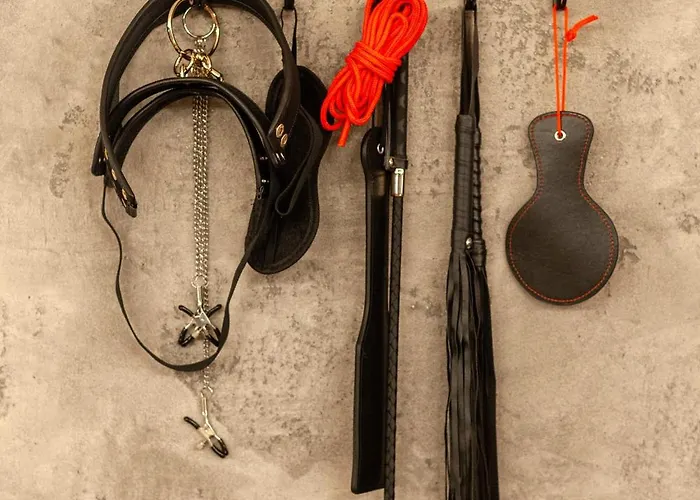 Royal Hot Jucuzzi Апартаменти *